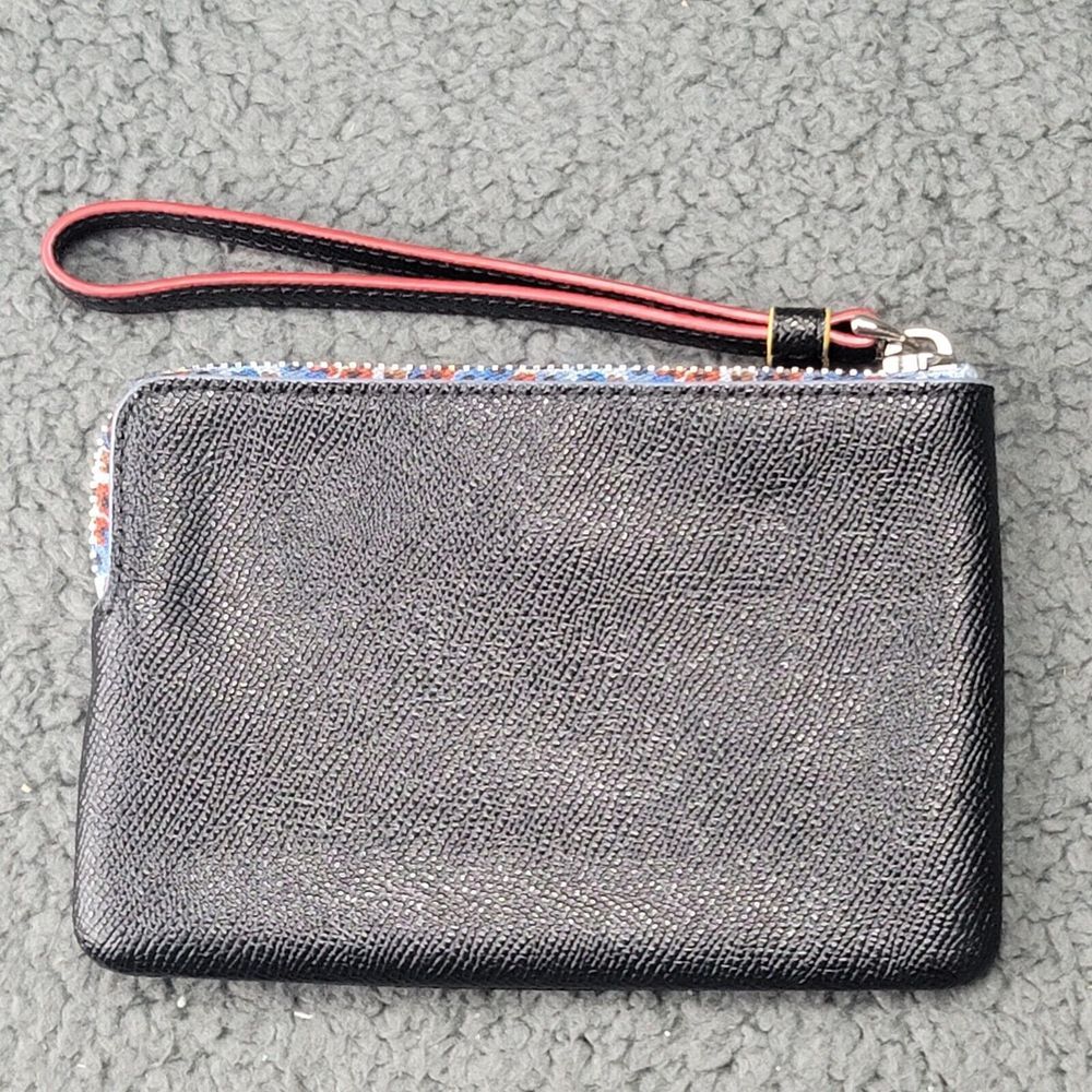 Coach Wristlet Black Pebbled Leather Floral Trim Zip Around Wallet Clutch 22790 - Picture 5 of 12